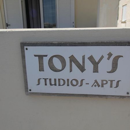 Tony'S Apartments Agios Georgios  Eksteriør billede