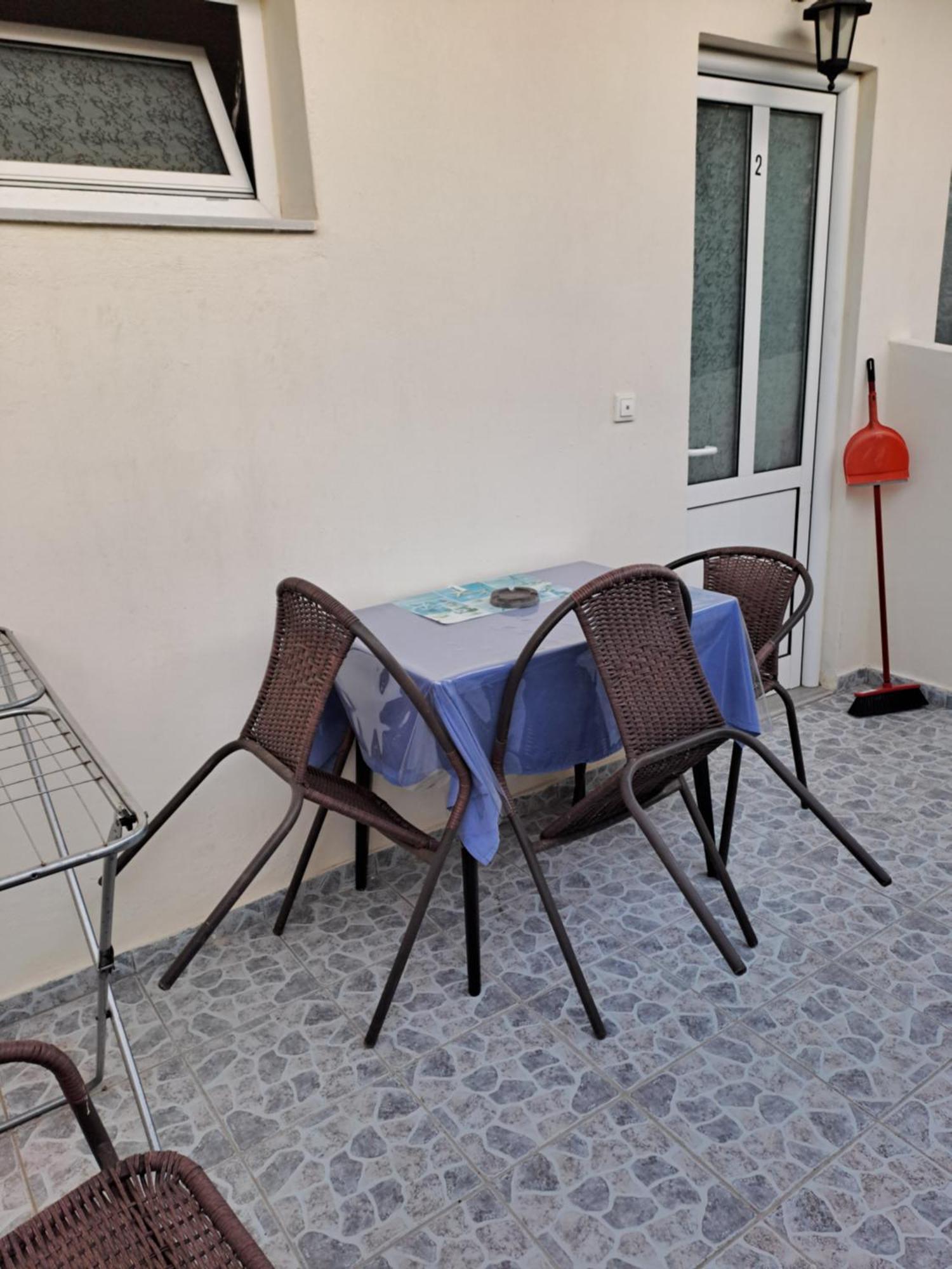 Tony'S Apartments Agios Georgios  Eksteriør billede