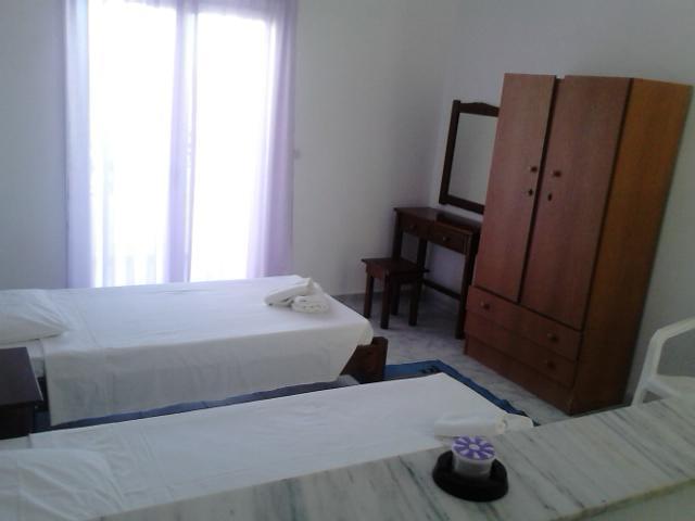Tony'S Apartments Agios Georgios  Eksteriør billede